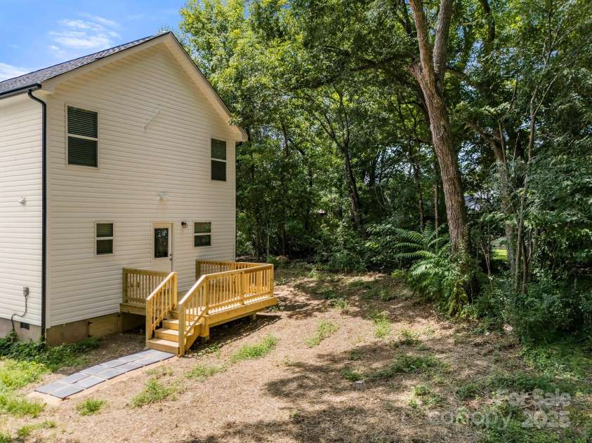 905 Elizabeth Avenue, Albemarle, NC 28001.  MLS# CAR4283505, YatesRealty ID 27196. 