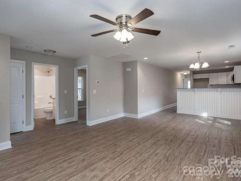 1351 Ontario Drive, Kannapolis, NC 28083.  MLS# CAR4283507, YatesRealty ID 27197. 