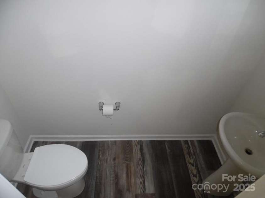 578 30th Avenue Circle, Hickory, NC 28601.  MLS# CAR4283511, YatesRealty ID 27198. 