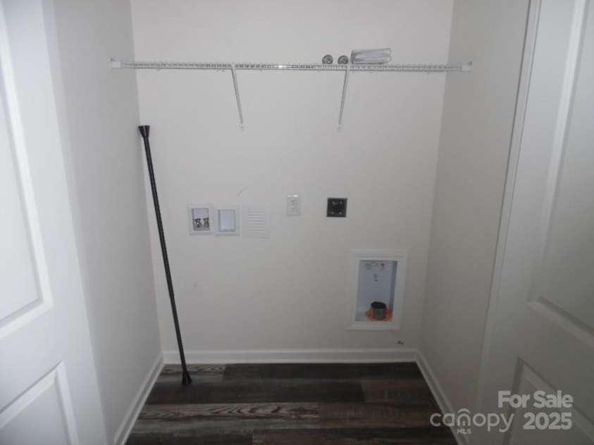 578 30th Avenue Circle, Hickory, NC 28601.  MLS# CAR4283511, YatesRealty ID 27198. 