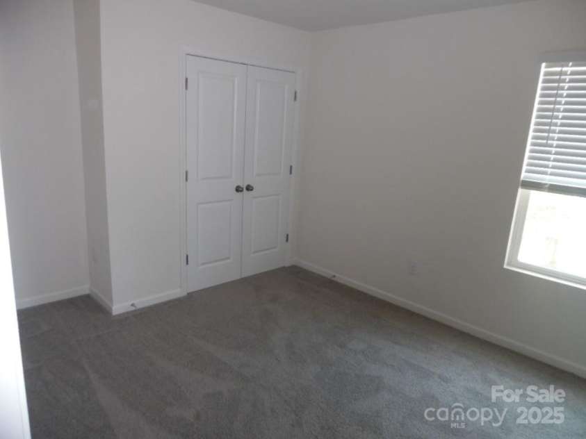 578 30th Avenue Circle, Hickory, NC 28601.  MLS# CAR4283511, YatesRealty ID 27198. 