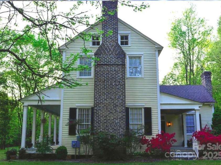 3075 Lin Oaks Place, Kannapolis, NC 28081.  MLS# CAR4311765, YatesRealty ID 272. 