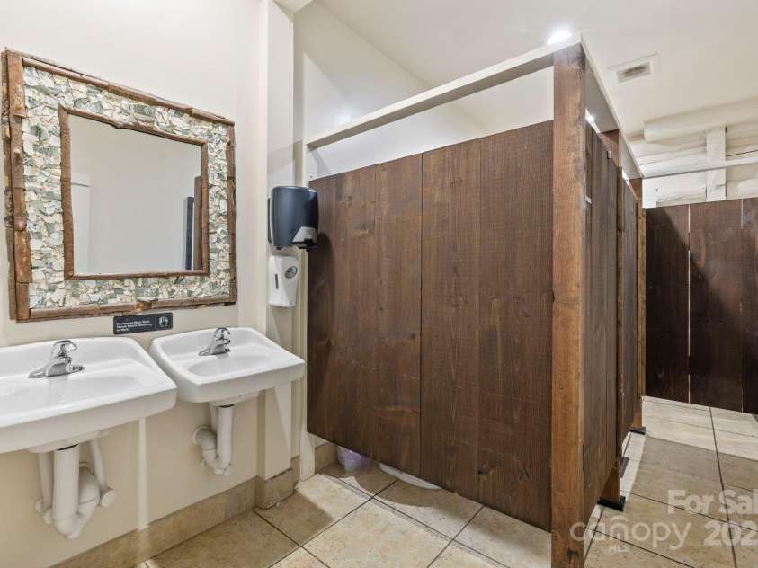 1196 Country Club Road, Brevard, NC 28712.  MLS# CAR4309337, YatesRealty ID 2720. 