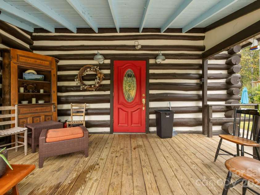 1196 Country Club Road, Brevard, NC 28712.  MLS# CAR4309337, YatesRealty ID 2720. 