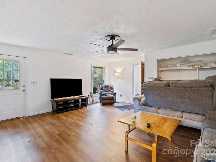 1196 Country Club Road, Brevard, NC 28712.  MLS# CAR4309337, YatesRealty ID 2720. 