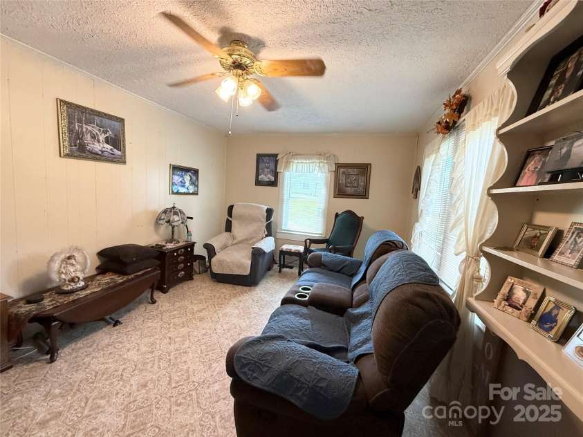 1492 Overlook Drive, Lenoir, NC 28645.  MLS# CAR4283554, YatesRealty ID 27200. 