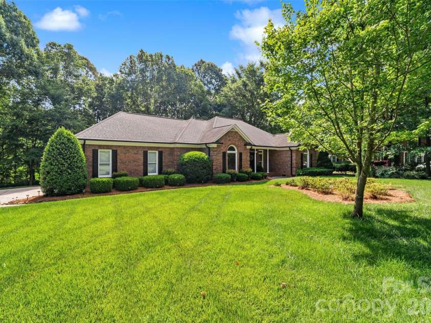 3406 Peninsula Court, Monroe, NC 28110.  MLS# CAR4388161, YatesRealty ID 27200. 