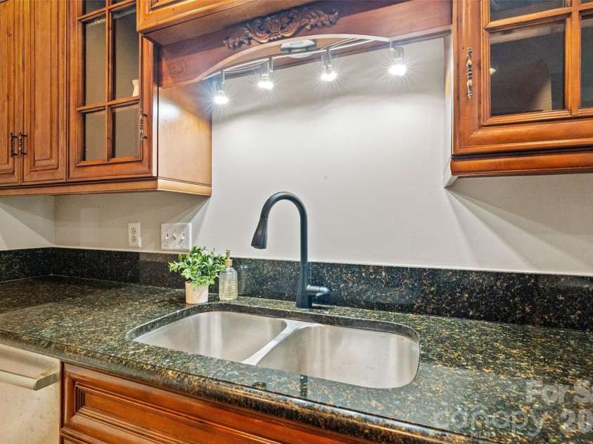 3406 Peninsula Court, Monroe, NC 28110.  MLS# CAR4388161, YatesRealty ID 27200. 