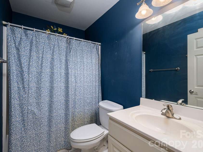 116 28th Avenue, Hickory, NC 28601.  MLS# CAR4386796, YatesRealty ID 27202. 