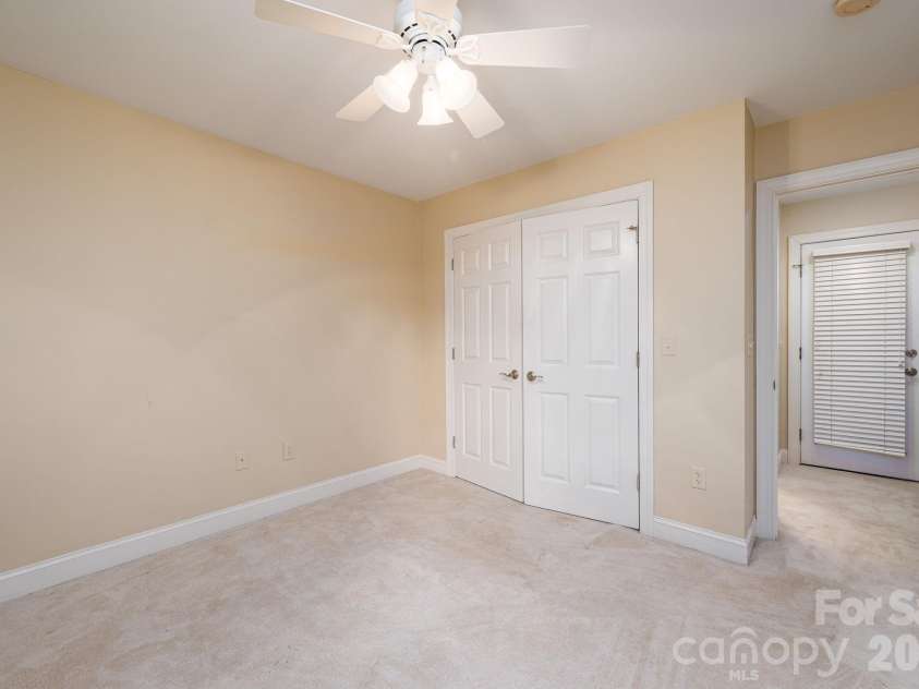 116 28th Avenue, Hickory, NC 28601.  MLS# CAR4386796, YatesRealty ID 27202. 