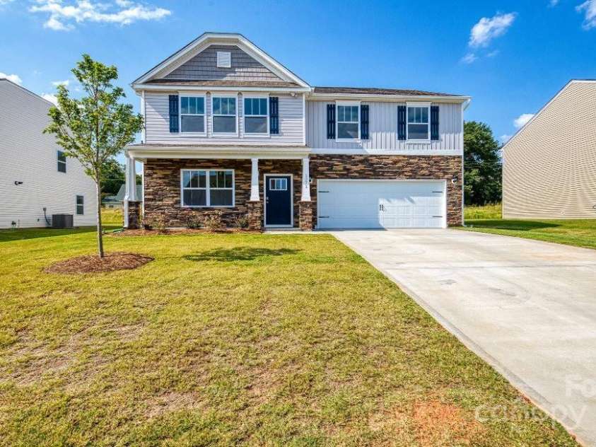 288 Salers Road, Fletcher, NC 28732.  MLS# CAR4283565, YatesRealty ID 27202. Photos are representative