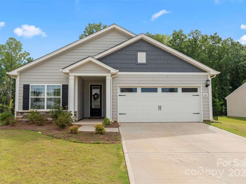 101 Sina Street, Troutman, NC 28166.  MLS# CAR4283597, YatesRealty ID 27203. 