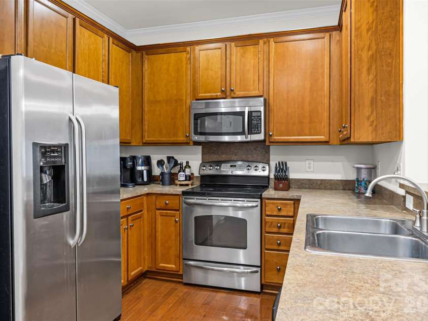 723 Winding Way, Rock Hill, SC 29732.  MLS# CAR4388950, YatesRealty ID 27203. 