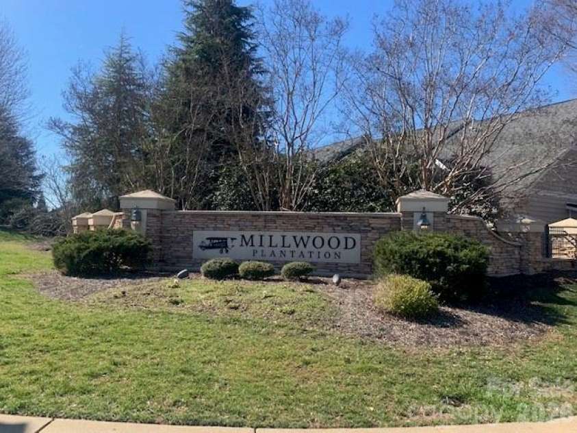 723 Winding Way, Rock Hill, SC 29732.  MLS# CAR4388950, YatesRealty ID 27203. 