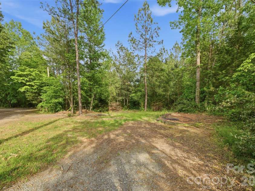 1335 Little Mountain Road, Columbus, NC 28722.  MLS# CAR4404149, YatesRealty ID 27204. 