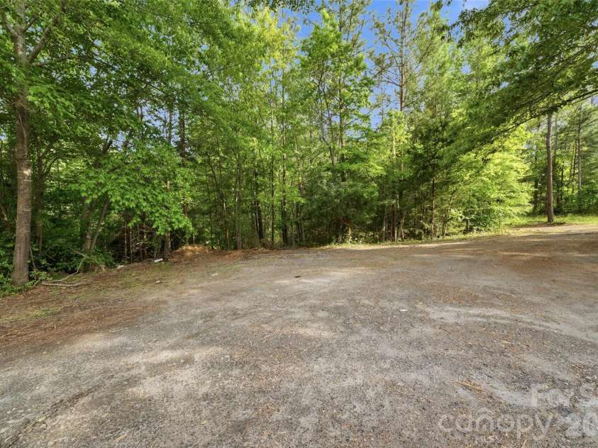 1335 Little Mountain Road, Columbus, NC 28722.  MLS# CAR4404149, YatesRealty ID 27204. 