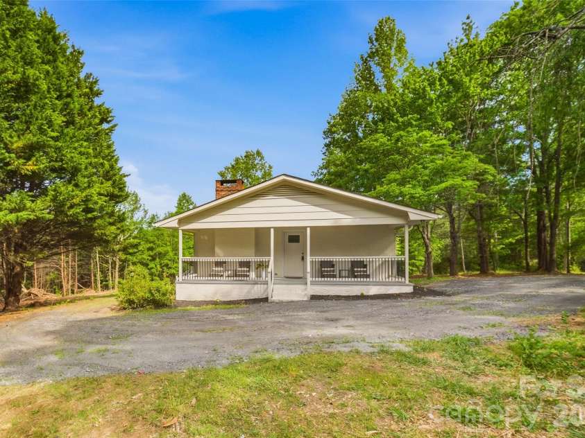 1335 Little Mountain Road, Columbus, NC 28722.  MLS# CAR4404149, YatesRealty ID 27204. 