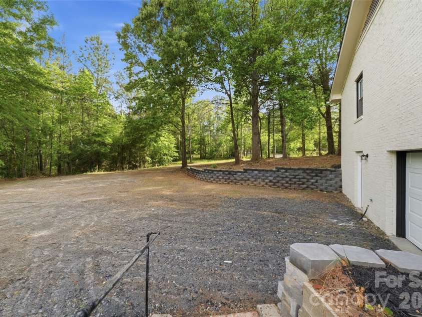 1335 Little Mountain Road, Columbus, NC 28722.  MLS# CAR4404149, YatesRealty ID 27204. 