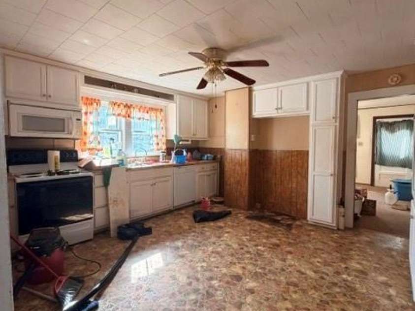 1081 Ashworth Road, Marion, NC 28752.  MLS# CAR4385439, YatesRealty ID 27205. 
