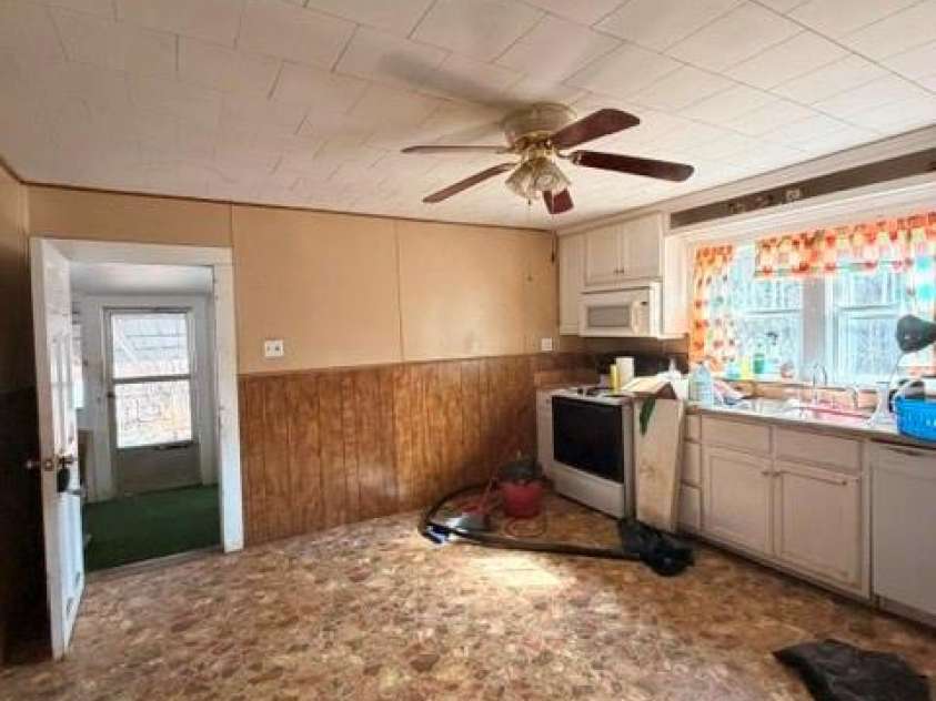 1081 Ashworth Road, Marion, NC 28752.  MLS# CAR4385439, YatesRealty ID 27205. 