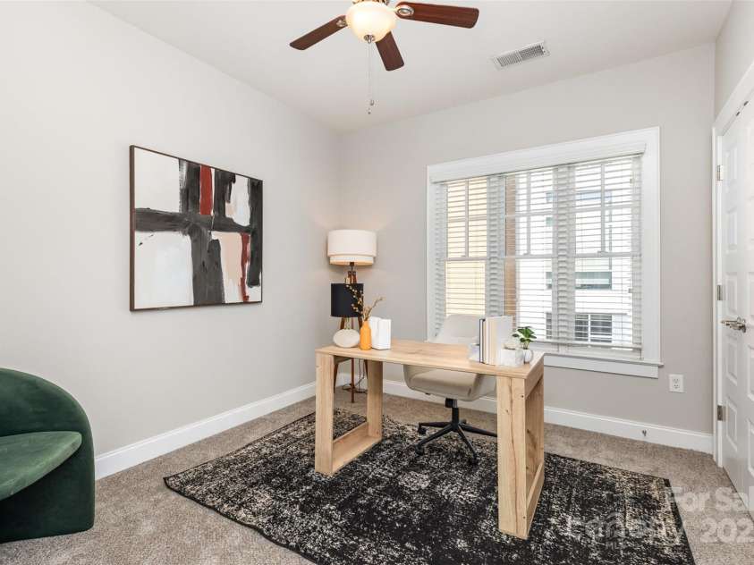 2236 Lyndhurst Avenue, Charlotte, NC 28203.  MLS# CAR4282102, YatesRealty ID 27205. 