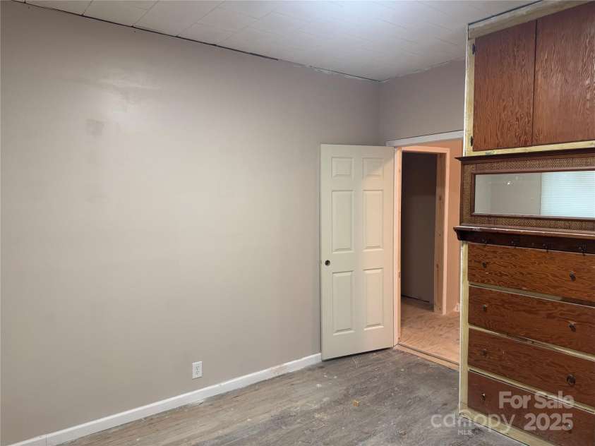 2343 Milton Avenue, Gastonia, NC 28052.  MLS# CAR4283636, YatesRealty ID 27206. 