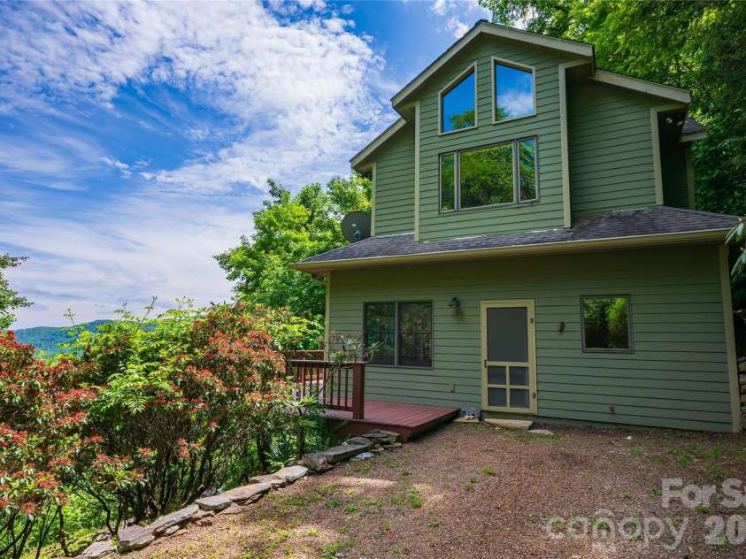 1299 Pine Ridge Road, Burnsville, NC 28714.  MLS# CAR4387653, YatesRealty ID 27207. 
