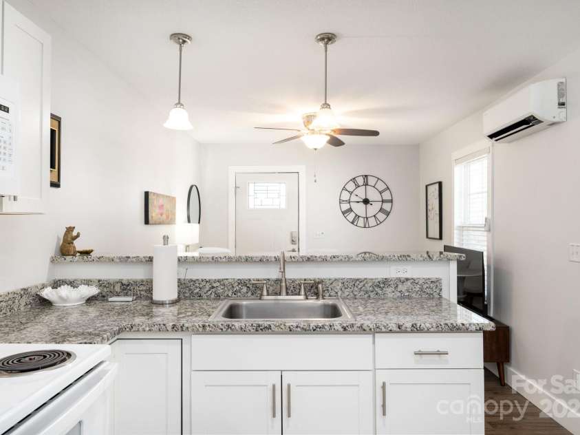 18 Oteen Park Place, Asheville, NC 28805.  MLS# CAR4282740, YatesRealty ID 27208. Unit 10-2 Min-Splits and 2 Ceiling Fans for Comfortable Living