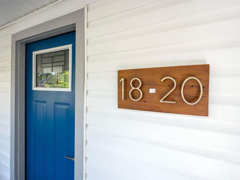 18 Oteen Park Place, Asheville, NC 28805.  MLS# CAR4282740, YatesRealty ID 27208. Unit 20