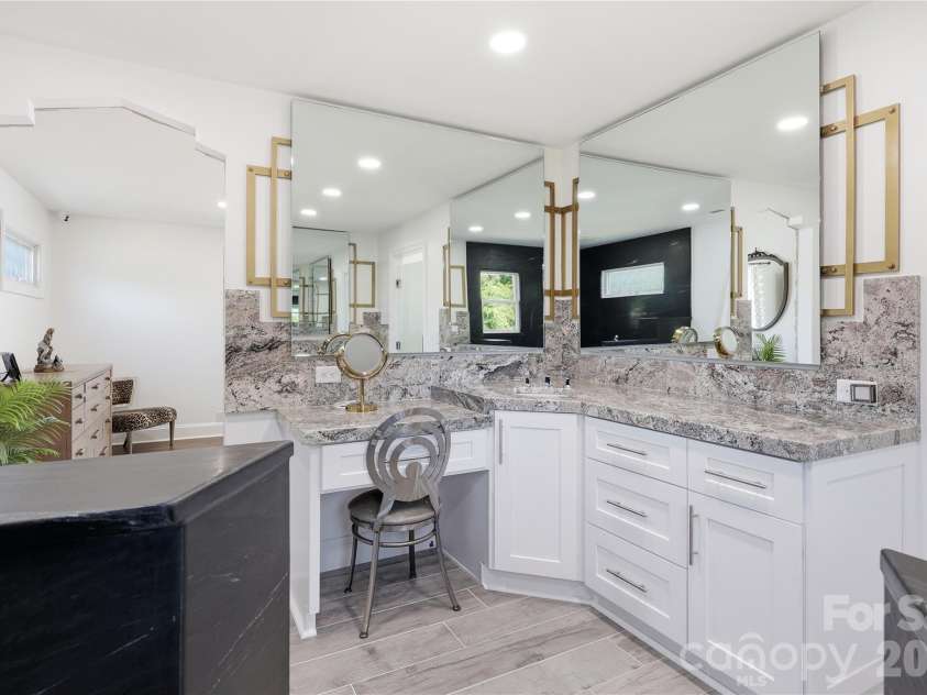 420 Skysail Road, Salisbury, NC 28146.  MLS# CAR4389093, YatesRealty ID 27209. Additional view of primary bathroom