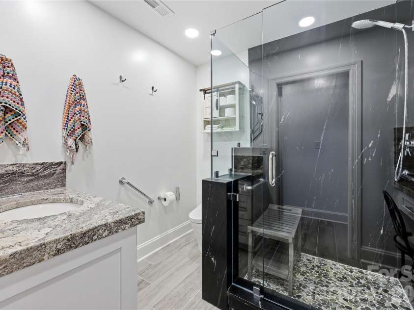 420 Skysail Road, Salisbury, NC 28146.  MLS# CAR4389093, YatesRealty ID 27209. Hall bathroom