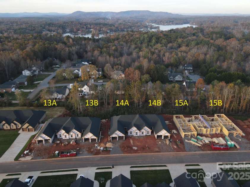 3341 48th Avenue, Hickory, NC 28601.  MLS# CAR4208868, YatesRealty ID 2721. 