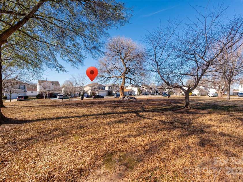 3434 Charterhall Lane, Charlotte, NC 28215.  MLS# CAR4330363, YatesRealty ID 2721. 