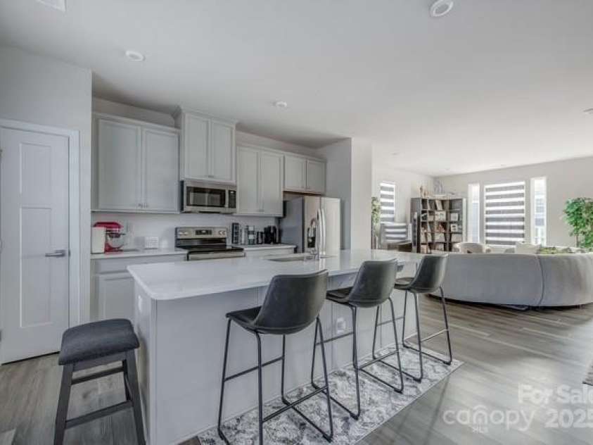 2144 Autumn Cyprus Avenue, Gastonia, NC 28054.  MLS# CAR4283460, YatesRealty ID 27210. 