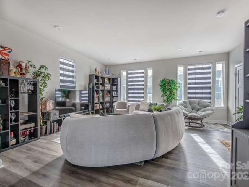 2144 Autumn Cyprus Avenue, Gastonia, NC 28054.  MLS# CAR4283460, YatesRealty ID 27210. 