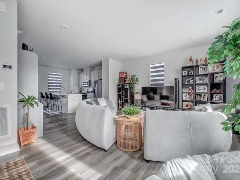 2144 Autumn Cyprus Avenue, Gastonia, NC 28054.  MLS# CAR4283460, YatesRealty ID 27210. 