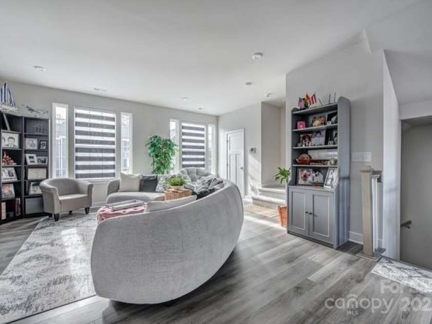 2144 Autumn Cyprus Avenue, Gastonia, NC 28054.  MLS# CAR4283460, YatesRealty ID 27210. 