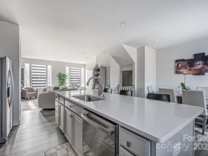 2144 Autumn Cyprus Avenue, Gastonia, NC 28054.  MLS# CAR4283460, YatesRealty ID 27210. 