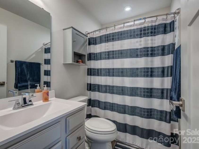 2144 Autumn Cyprus Avenue, Gastonia, NC 28054.  MLS# CAR4283460, YatesRealty ID 27210. 