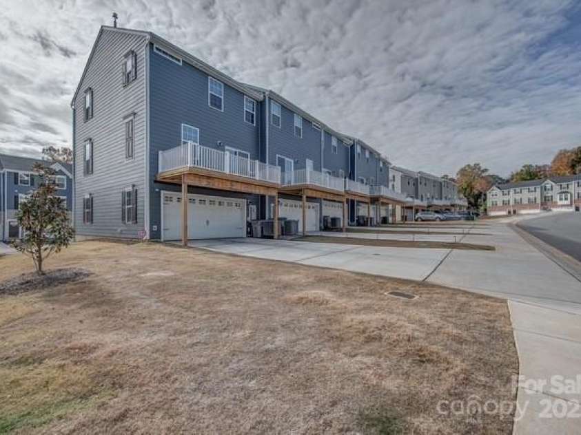 2144 Autumn Cyprus Avenue, Gastonia, NC 28054.  MLS# CAR4283460, YatesRealty ID 27210. 