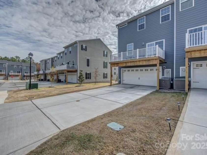 2144 Autumn Cyprus Avenue, Gastonia, NC 28054.  MLS# CAR4283460, YatesRealty ID 27210. 