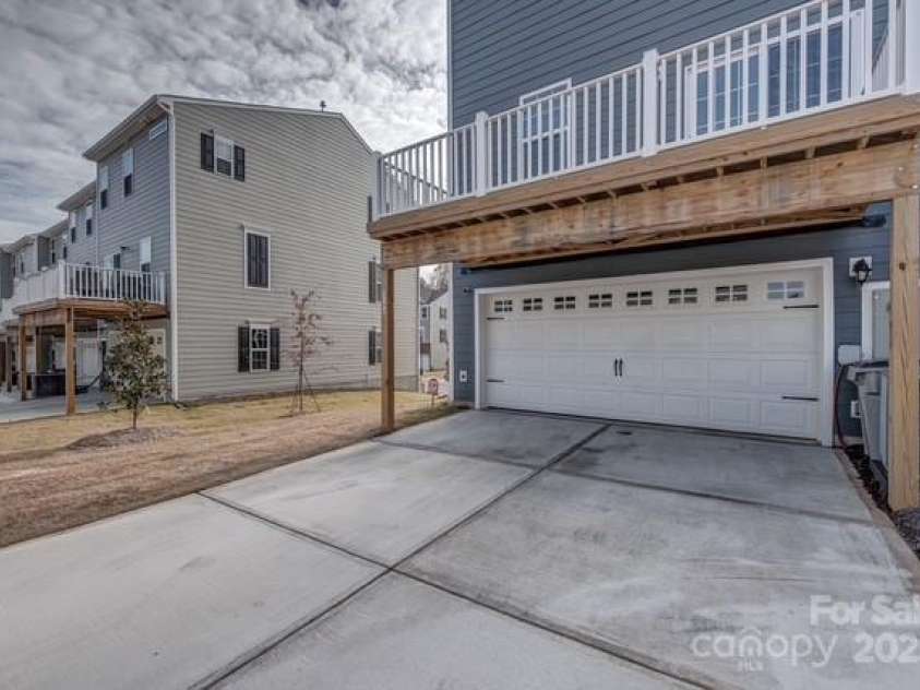 2144 Autumn Cyprus Avenue, Gastonia, NC 28054.  MLS# CAR4283460, YatesRealty ID 27210. 