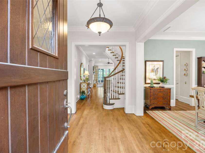 3415 Indian Meadows Lane, Charlotte, NC 28210.  MLS# CAR4389019, YatesRealty ID 27210. 