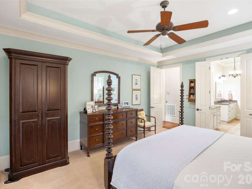 3415 Indian Meadows Lane, Charlotte, NC 28210.  MLS# CAR4389019, YatesRealty ID 27210. 
