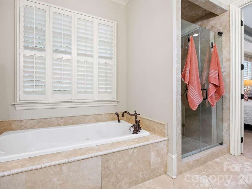 3415 Indian Meadows Lane, Charlotte, NC 28210.  MLS# CAR4389019, YatesRealty ID 27210. 
