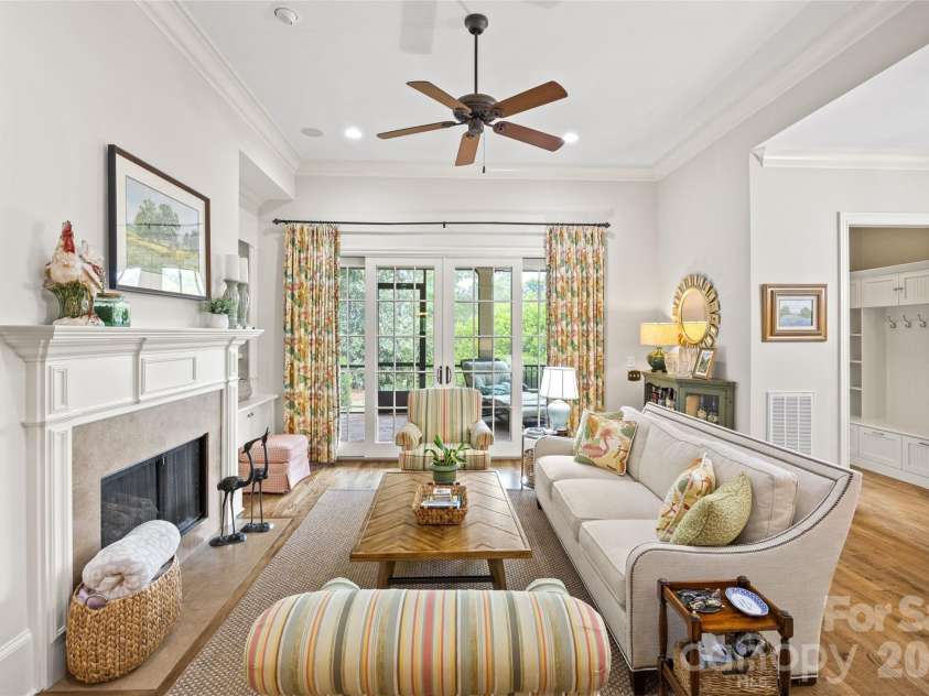 3415 Indian Meadows Lane, Charlotte, NC 28210.  MLS# CAR4389019, YatesRealty ID 27210. 