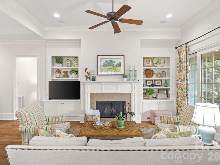 3415 Indian Meadows Lane, Charlotte, NC 28210.  MLS# CAR4389019, YatesRealty ID 27210. 