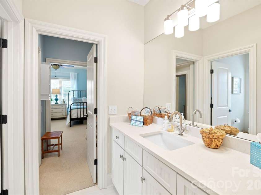 3415 Indian Meadows Lane, Charlotte, NC 28210.  MLS# CAR4389019, YatesRealty ID 27210. 