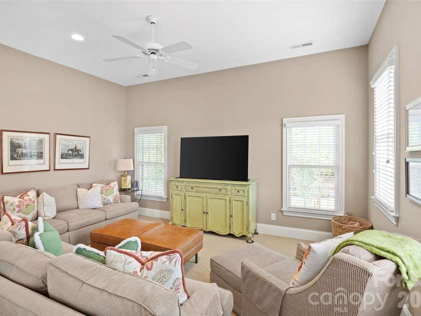 3415 Indian Meadows Lane, Charlotte, NC 28210.  MLS# CAR4389019, YatesRealty ID 27210. 