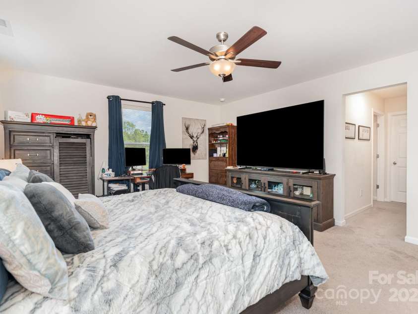 3536 Driftwood Drive, Gastonia, NC 28056.  MLS# CAR4283534, YatesRealty ID 27211. 